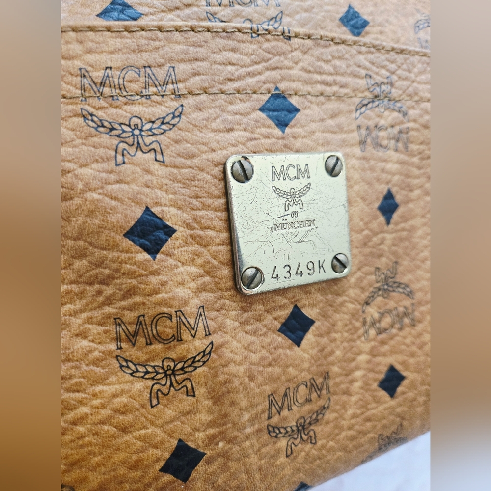 Authentic MCM Viestos XL Vintage Tote Shoulder Laptop Weekender Duffle Travel - Picture 6 of 15